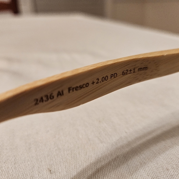 Peepers AI Fresco Rectangle Reading Glasses with Case - Picture 3 of 4